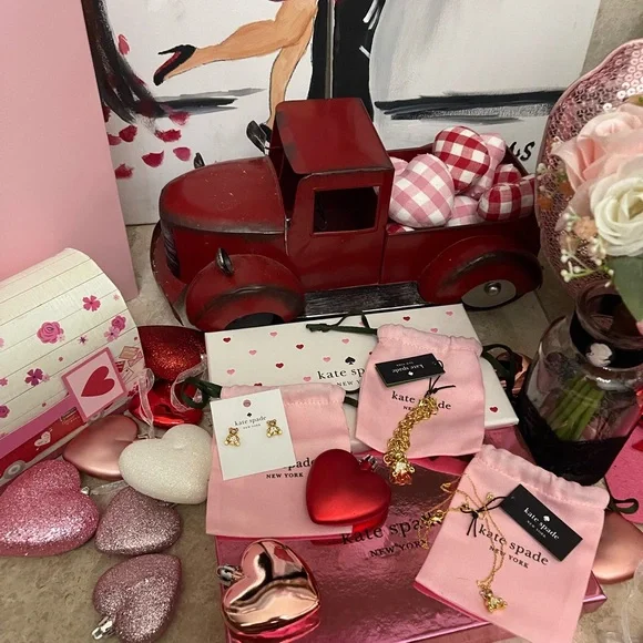 Kate Spade New York Novelty Hit The City Taxi Slider Bracelet - Picture 11 of 16